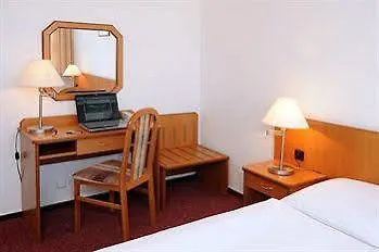 Congress & Wellness Olsanka 4* Prag